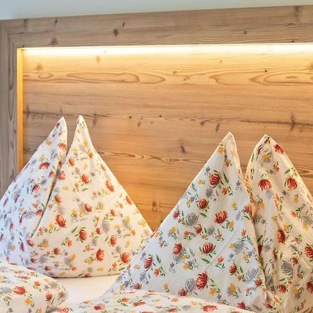 Luxurious Apartment With Sauna In Koenigsleiten Wald im Pinzgau Eksteriør billede