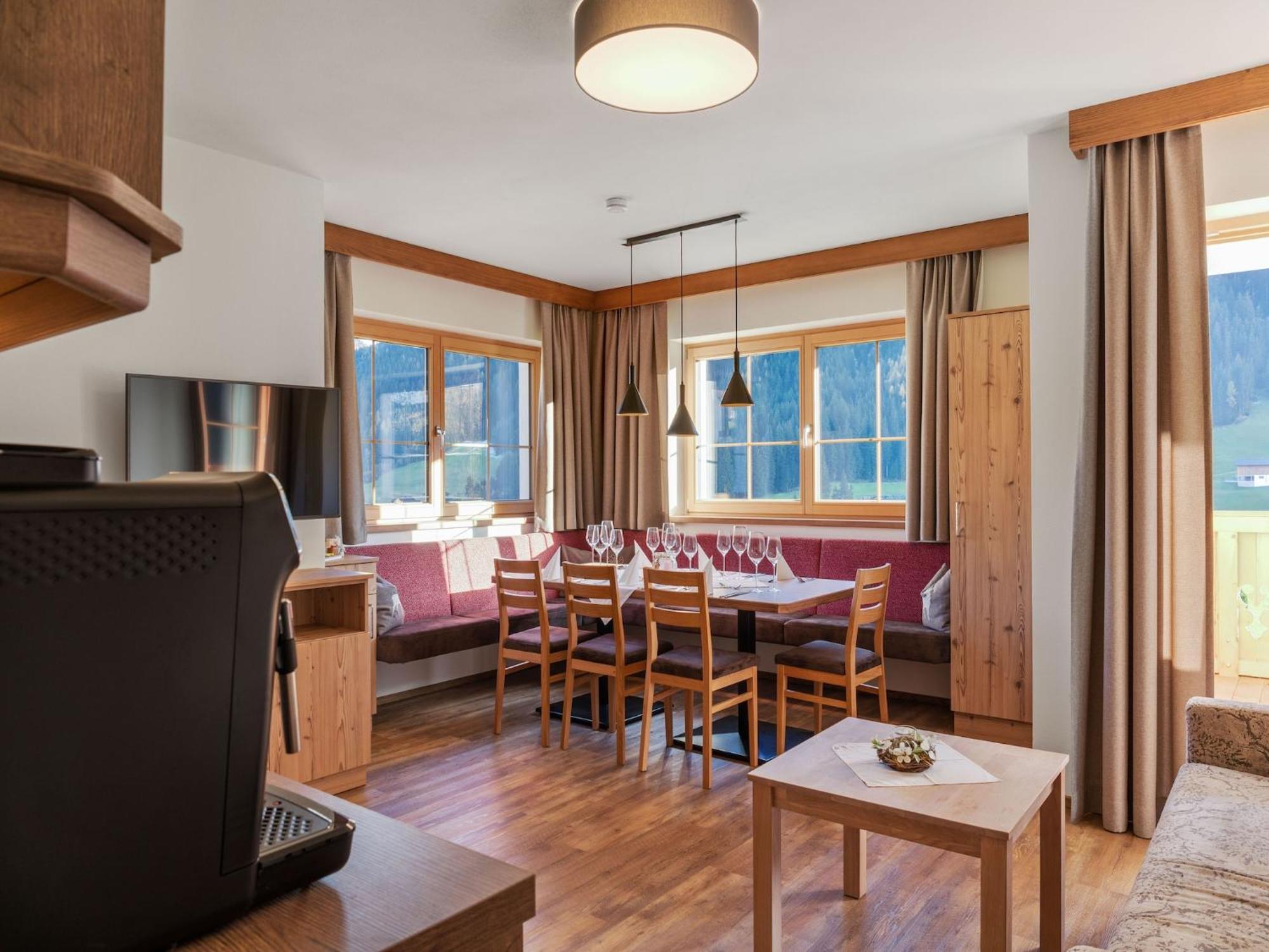 Luxurious Apartment With Sauna In Koenigsleiten Wald im Pinzgau Eksteriør billede