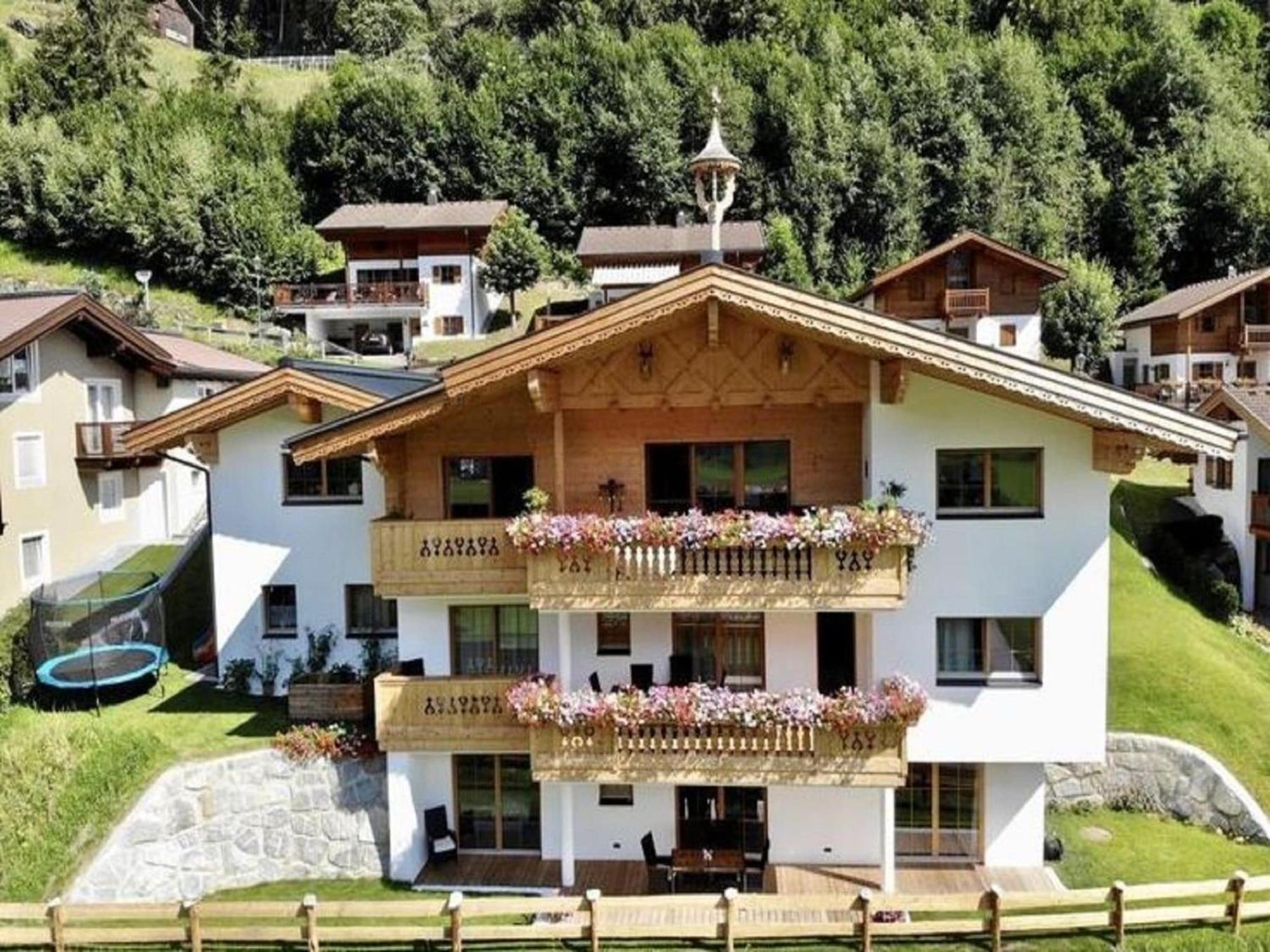 Luxurious Apartment With Sauna In Koenigsleiten Wald im Pinzgau Eksteriør billede