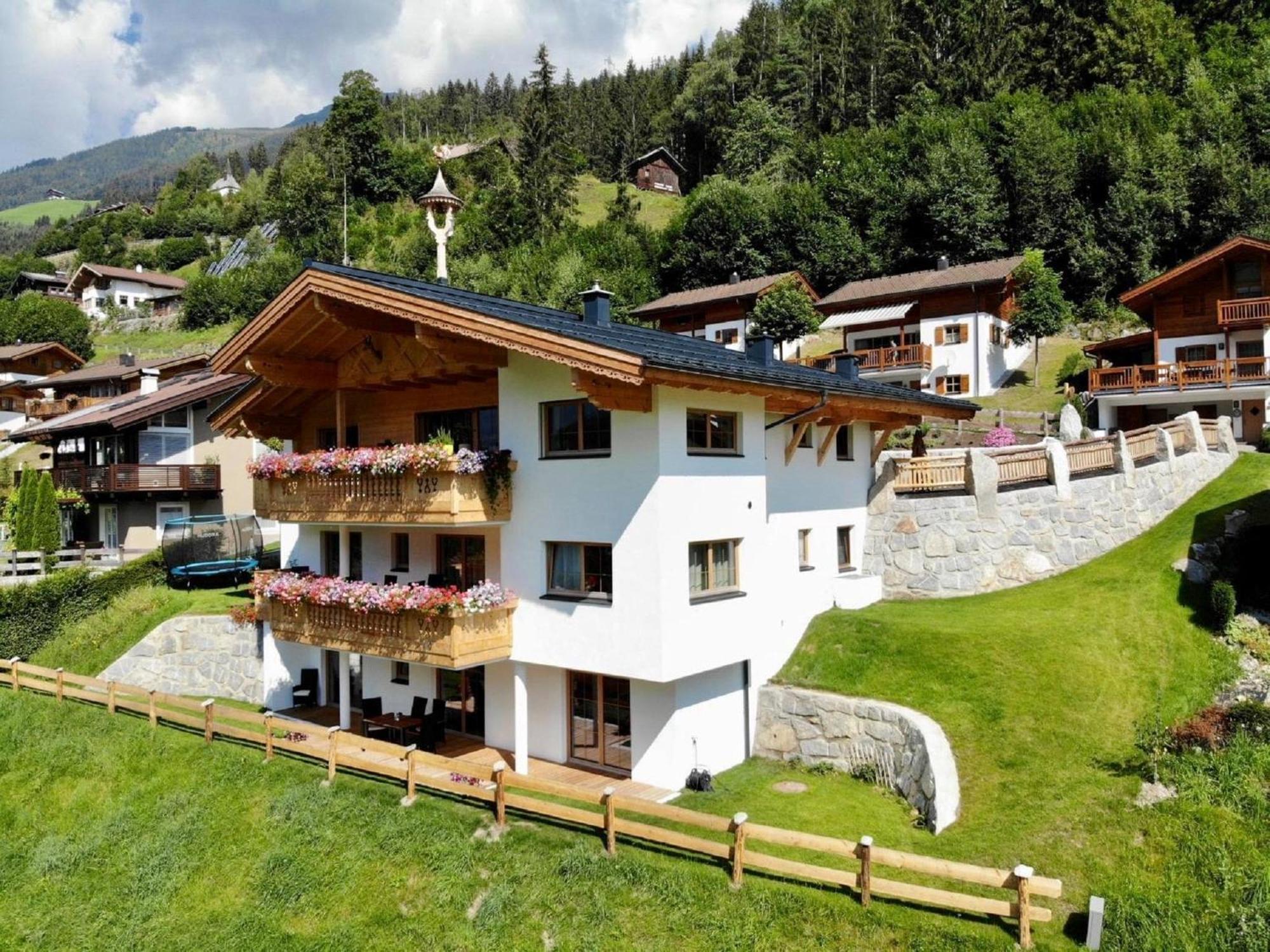 Luxurious Apartment With Sauna In Koenigsleiten Wald im Pinzgau Eksteriør billede