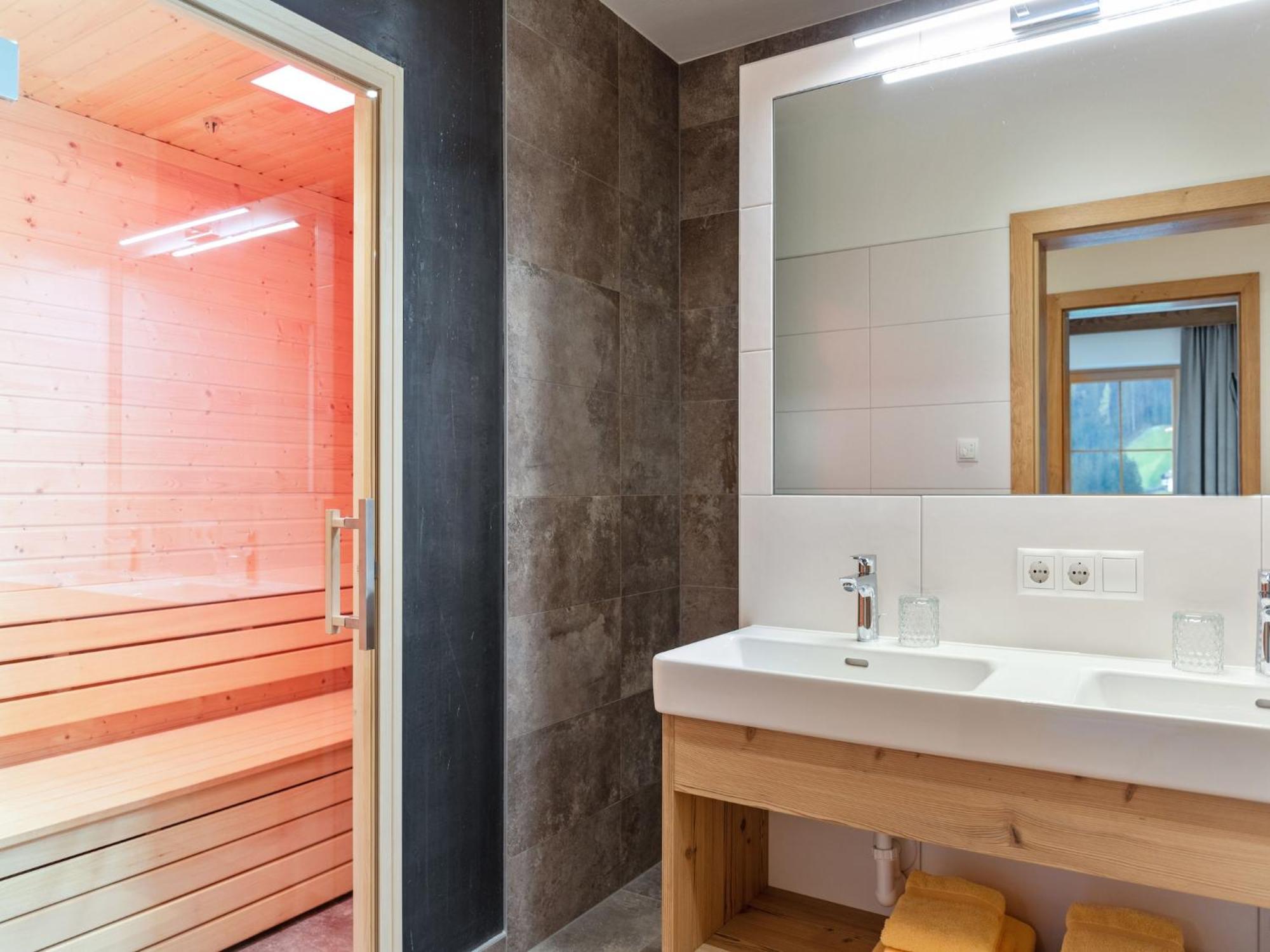 Luxurious Apartment With Sauna In Koenigsleiten Wald im Pinzgau Eksteriør billede